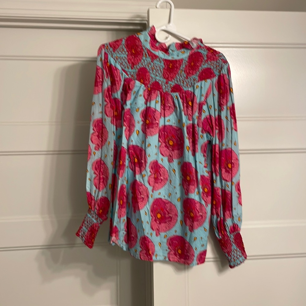 Victoria Dunn top